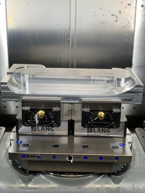 Connexion précise et solide entre l'étau 5 axes et le réhausse point zéro